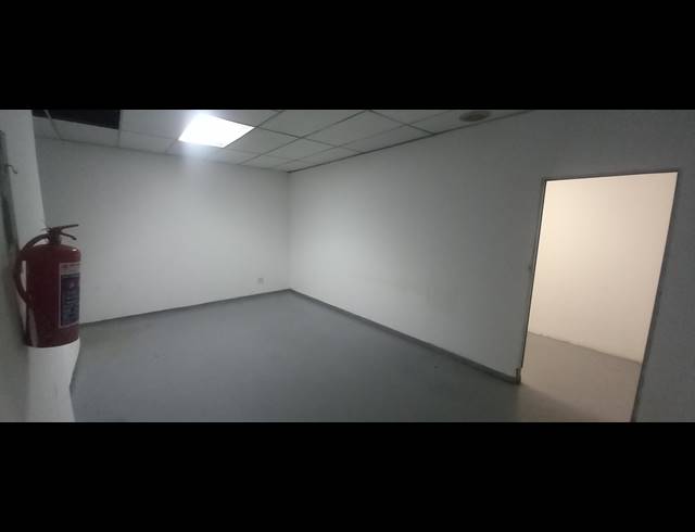 1,000M² OFFICE TO LET IN BRYANSTON